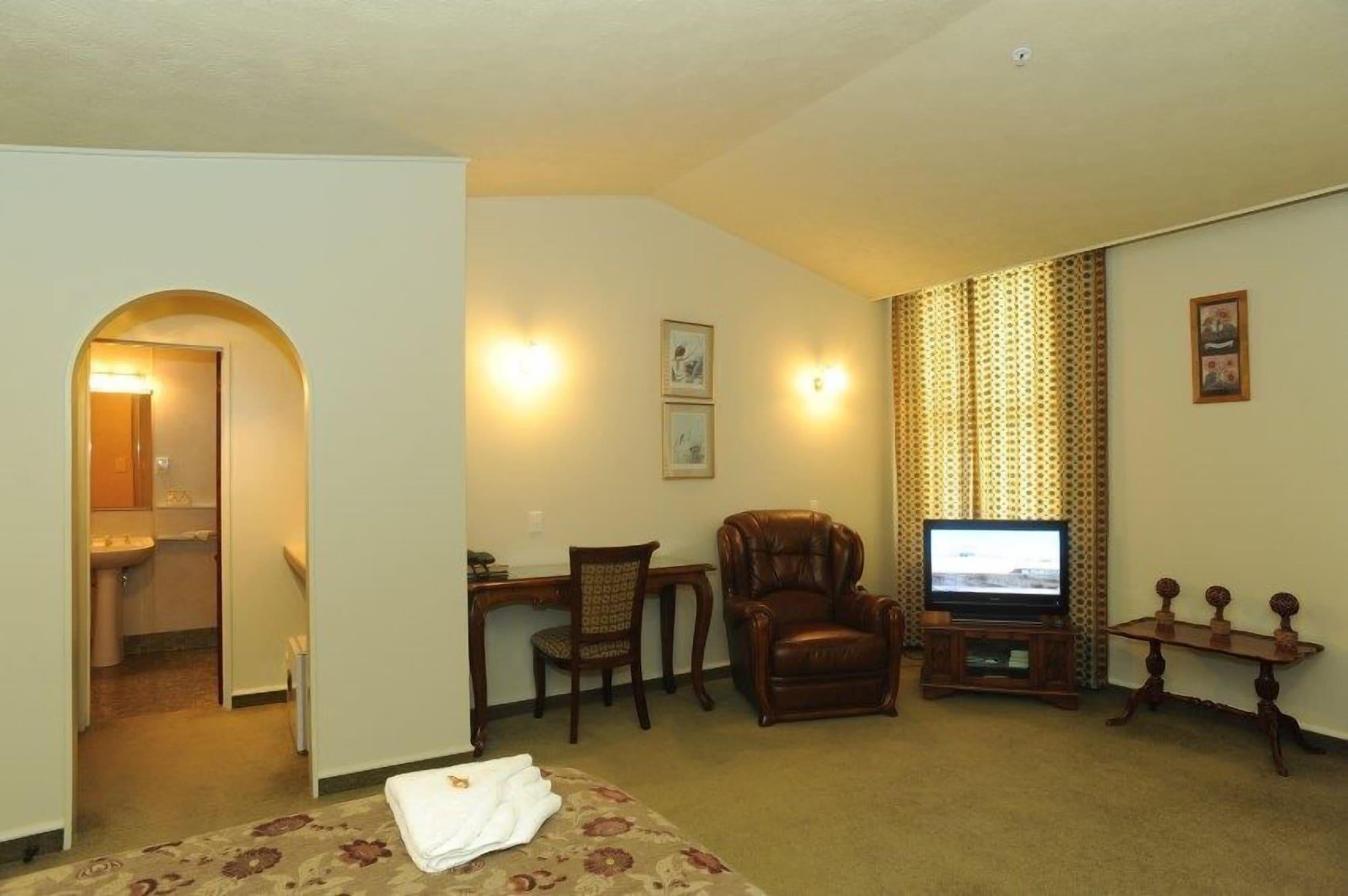 Victoria Railway Hotel Invercargill Bagian luar foto